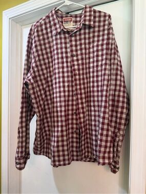 Wrangler Burgundy and White Gingham Button-Down Shirt